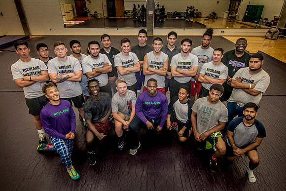 +20170830-0136 Men'sWrestlingTeamGroup+