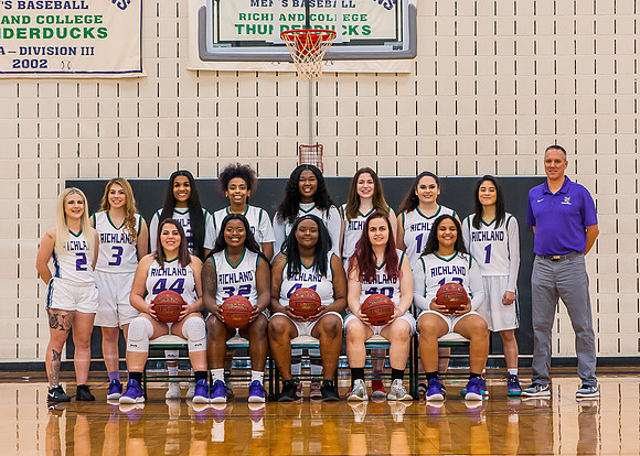+20190201-0487 RLC 2019 Women'sBasketballTeam
