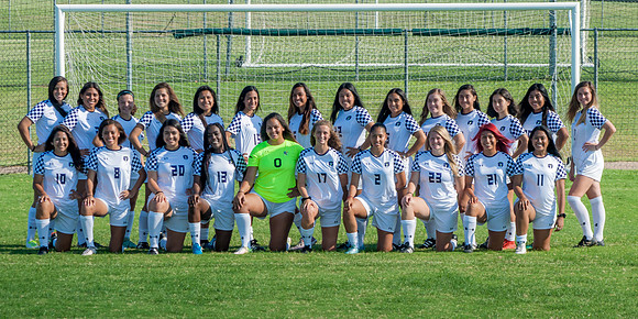+20180829a-3568 Richland_2018_WomensSoccerTeam
