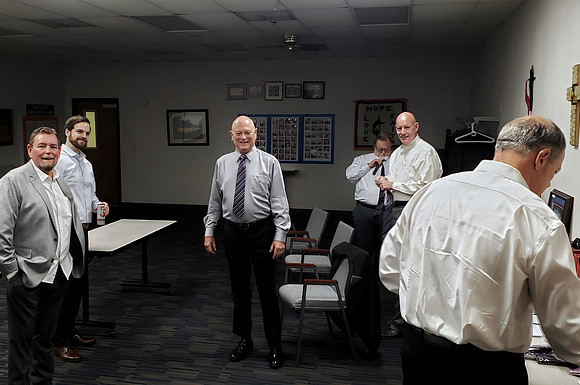 ©230603_0904 Gentlemen get ready before the Field&Watkins Wedding+