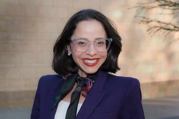 ++ 8447s DrRachaelCapua, WomanOfDistinction (812s